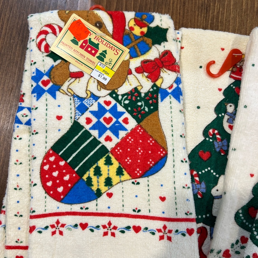 5 Holiday Kitchen Towels - Picture 5 of 5